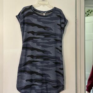 Cable & Gauge Heathered Blue Short Sleeve Tee